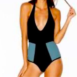 L SPACE Women's MARILYN CLASSIC One Piece Swimsuit Size 6